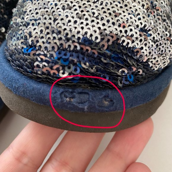 UGG Australia sequin classic short boots size 6 - Picture 8 of 9